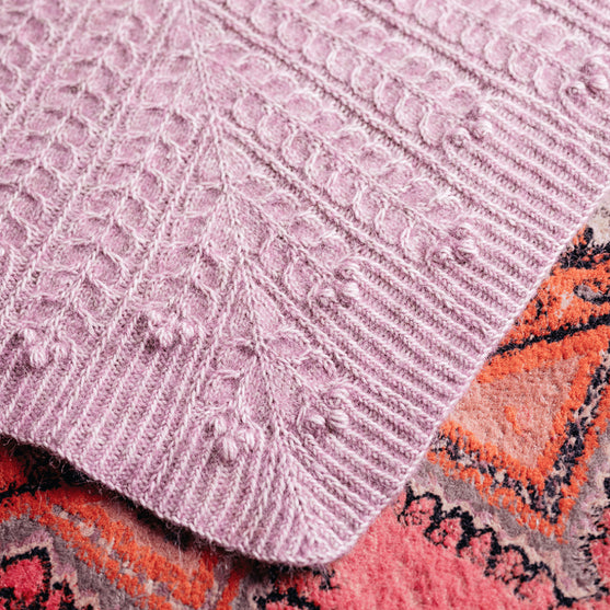 Muse Shawl - Trekantet sjal med struktur
10