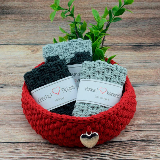 Hæklet Morsdagskurv
2