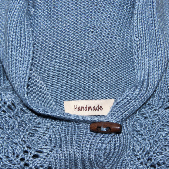 Hættetrøje med hulmønster
2