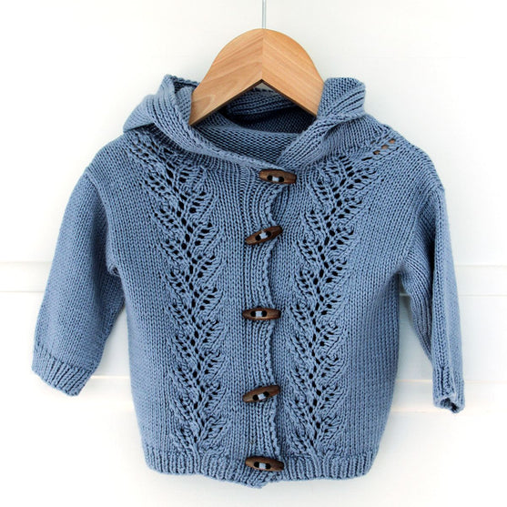 Hættetrøje med hulmønster
5