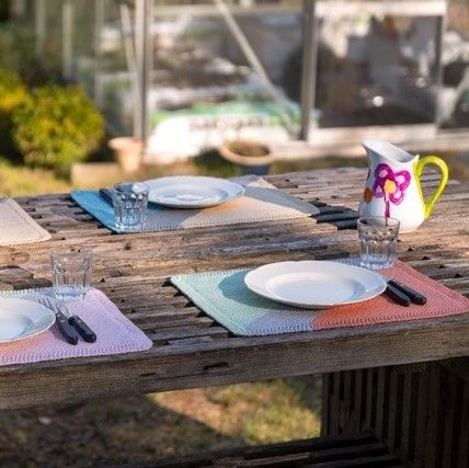 Bistrup - Dækkeserviet på skrå
2