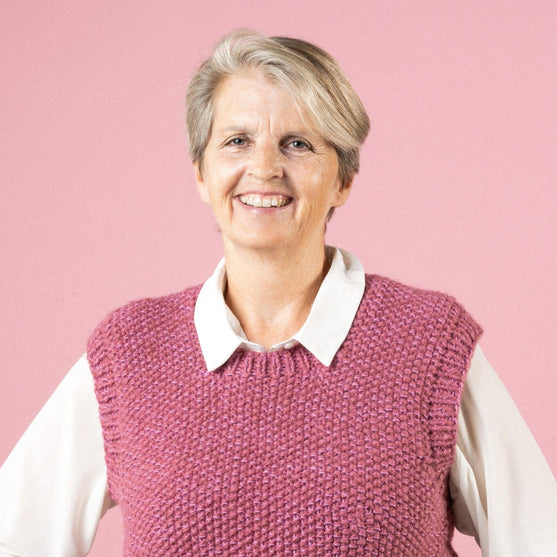 Renee - Vest i perlestrik - Pink Collection
3