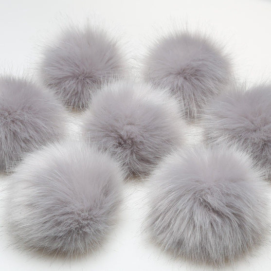 Pompon m/knap, Grå, large - Go Handmade
2