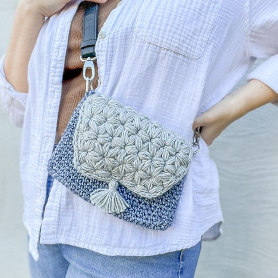 Forever in Blue Jeans - Crossbody Taske
3