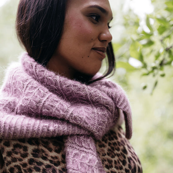 Muse Shawl - Trekantet sjal med struktur
3