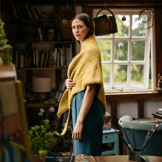 Heart of Gold - Trekantsjal med strukturmønster
3