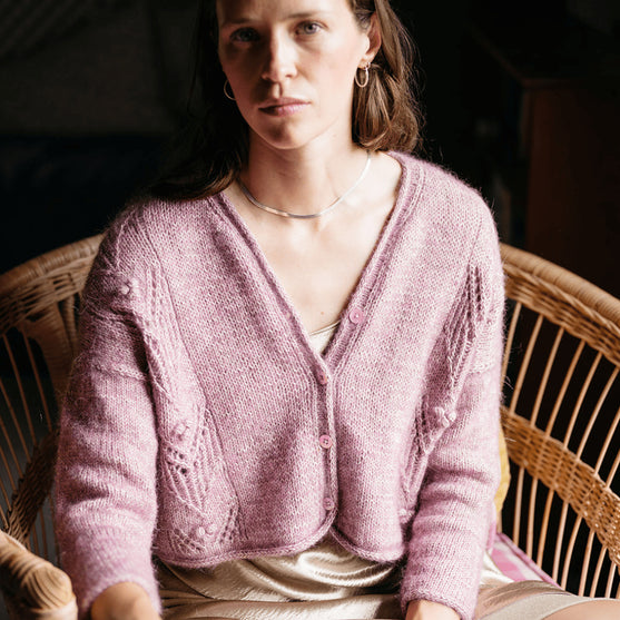 Antanilla - Cardigan med hulmønster
4