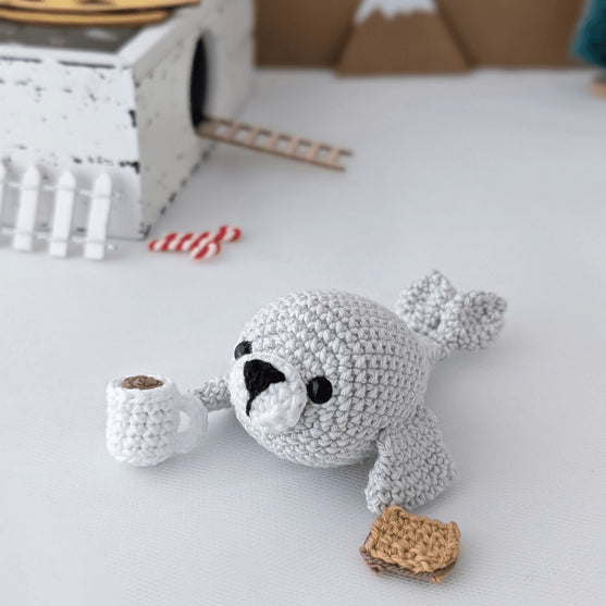 Charlie - Den kakao-drikkende sæl
3