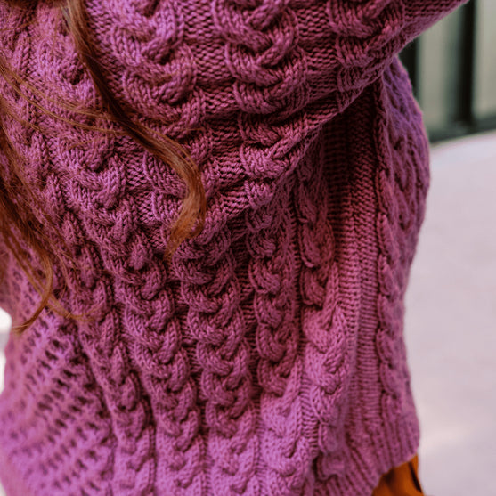 Cybil - Sweater med snoninger
8