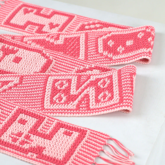 Hooked on You - Halstørklæde
18