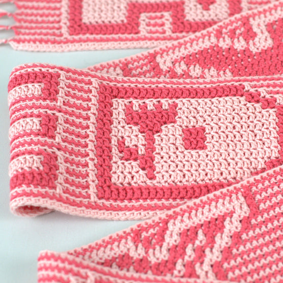 Hooked on You - Halstørklæde
17