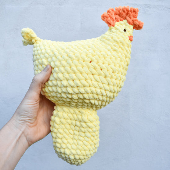 Henny - Høne med æg
9