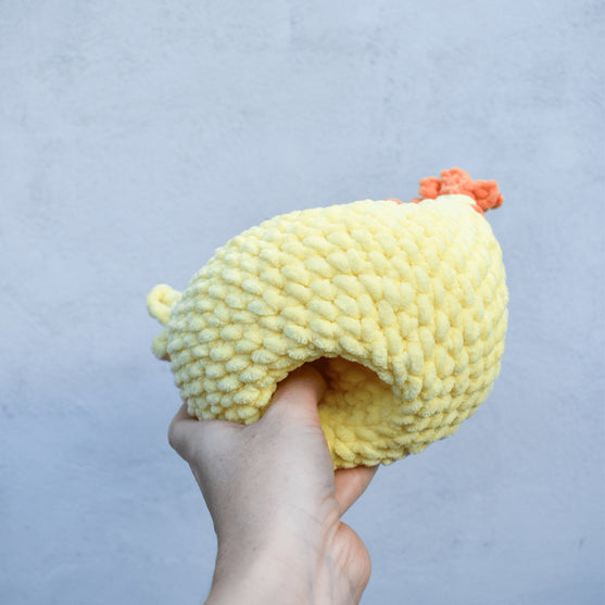 Henny - Høne med æg
11