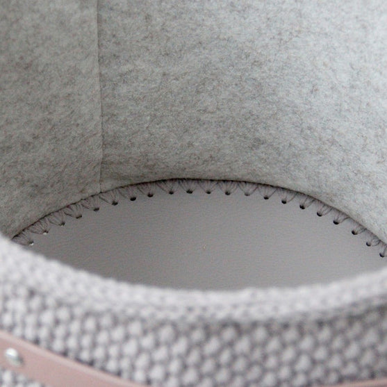 Moss Stitch Kurve med PU læderbunde
2