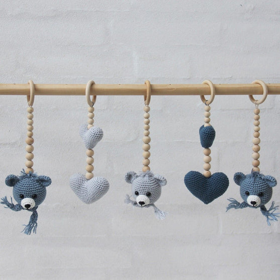 Bamsehoved og Hjerter
6