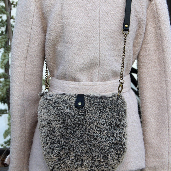 Fur Lux Tasker
5