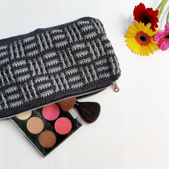 Checker - Makeuppung
2
