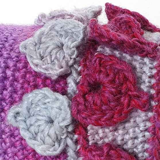 Spring Petal - Hæklenåleholder
5