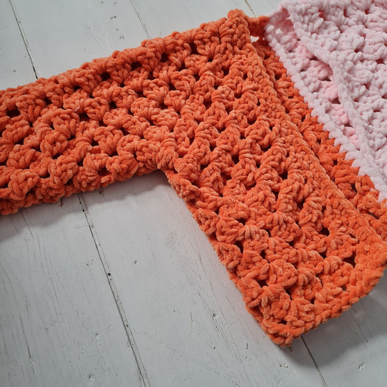 Hexi Honey Bunny - Børnecardigan
3