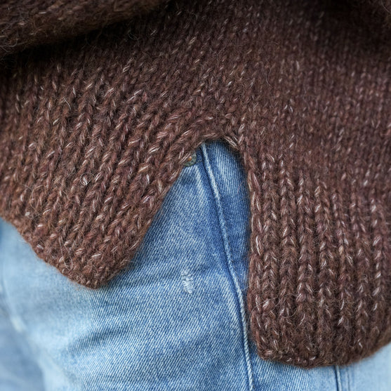 Umber Cloud - Sweater
9
