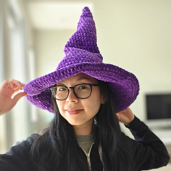 Simple Witch Hat
2