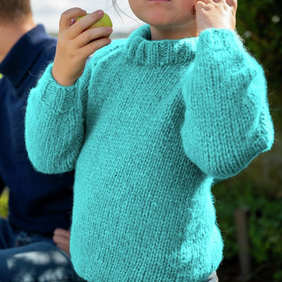 114-06C Ask Sweater
2