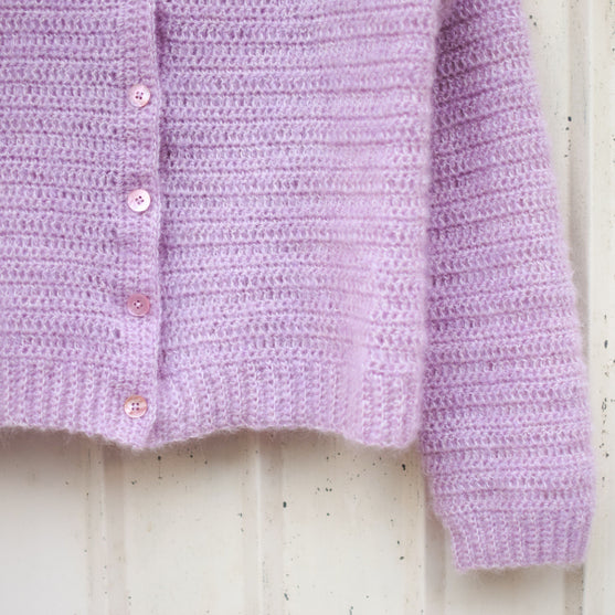 Essence - Cardigan med V-hals
4