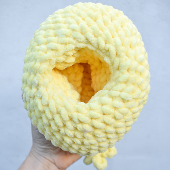 Henny - Høne med æg
5