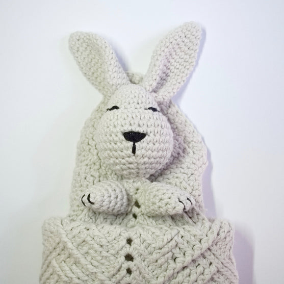 Ninka - Serviet med hare
5