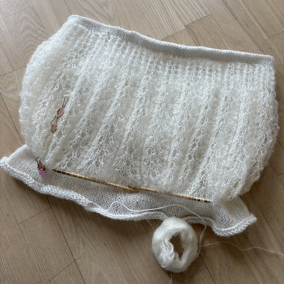 Falling Leaves - Nederdel
7