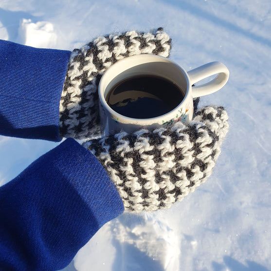 Houndstooth Harmony - Luffer
3