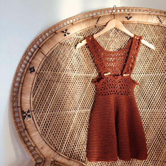 Mojgan - Forklædekjole til børn
5