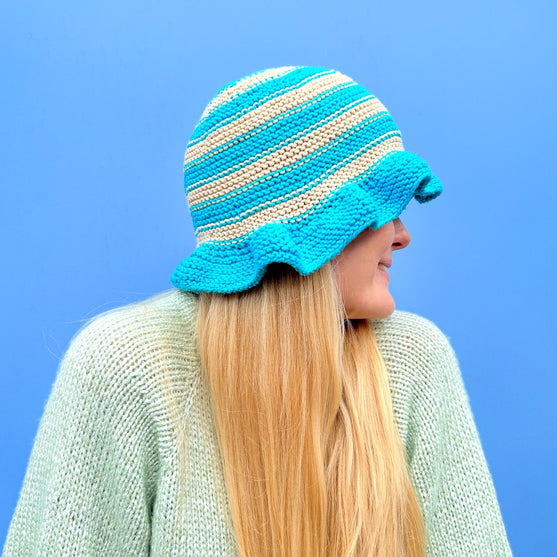 Sopka - Bøllehat med flæsekant
3