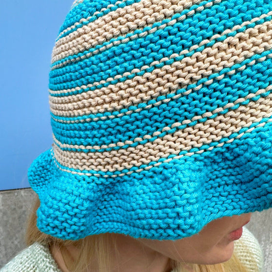 Sopka - Bøllehat med flæsekant
5