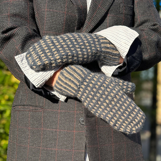 River Stone - Vanter
6