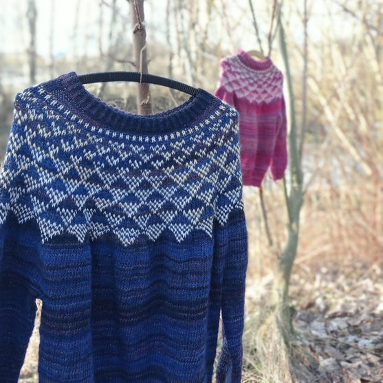 Triangle - Sweater
3