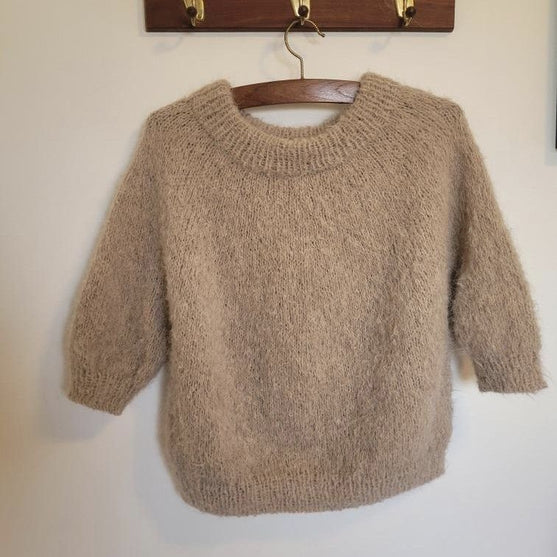Suri - Sweater
10