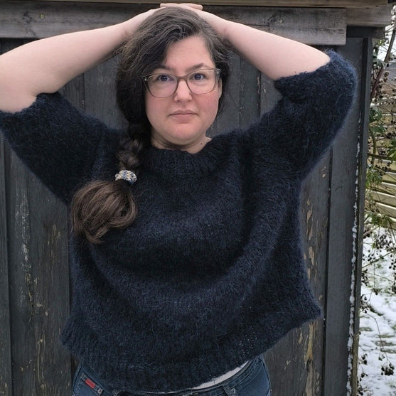 Suri - Sweater
2