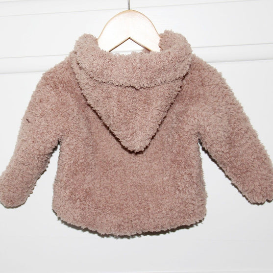 Teddy Jakke
2
