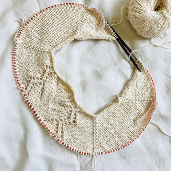 Emmanuel - T-shirt
6