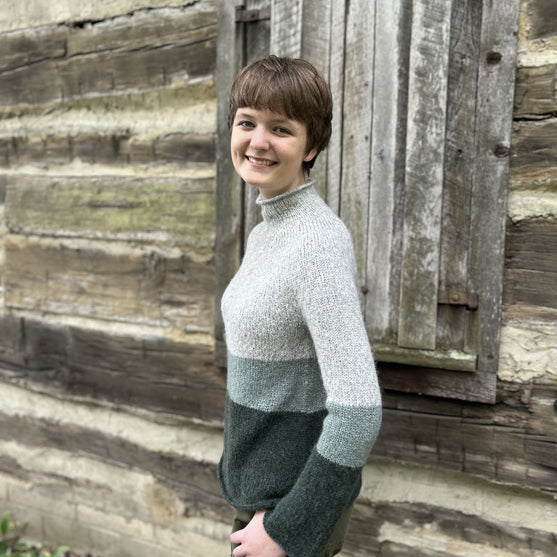 Cozy Cabin – Sweater
3