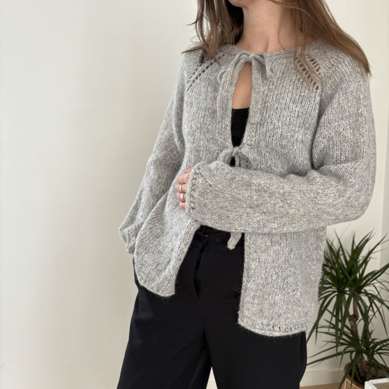 Willow Bow - Cardigan
3