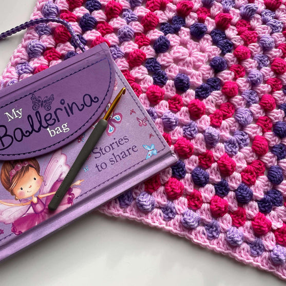 Bella’s Bobble Granny Square - Tæppe
2