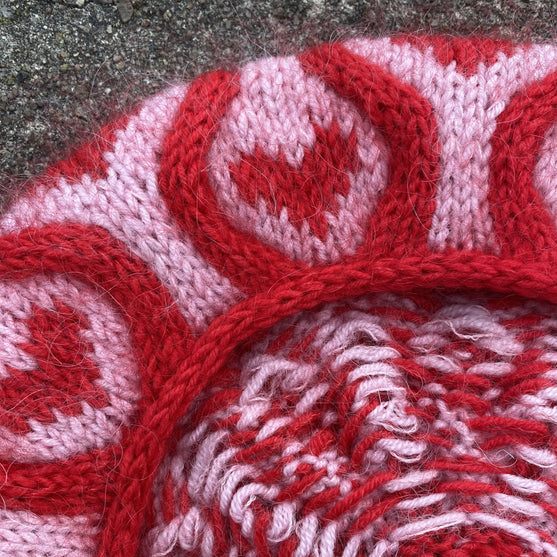 Twisted Love - Baret
4