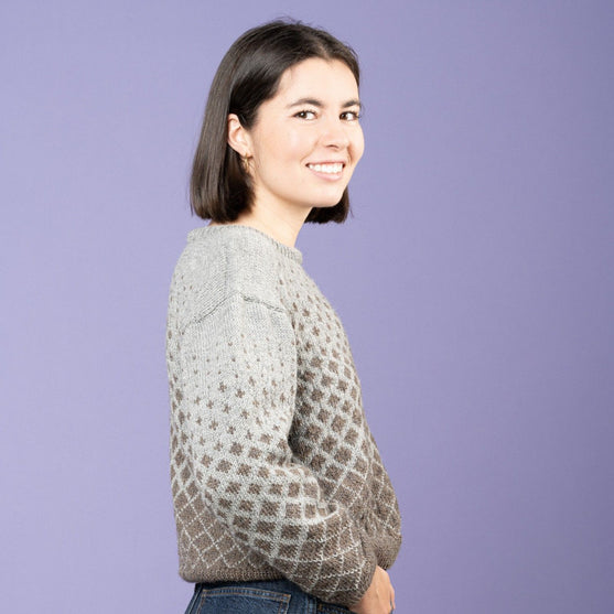 Maggie - Sweater med mønster
6