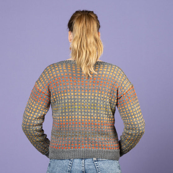 Pi - Sweater med prikker
3