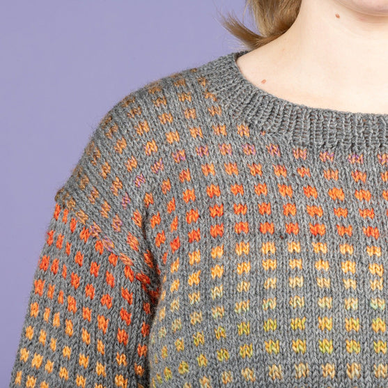 Pi - Sweater med prikker
5
