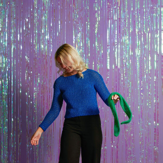 Open Back - Sweater
5