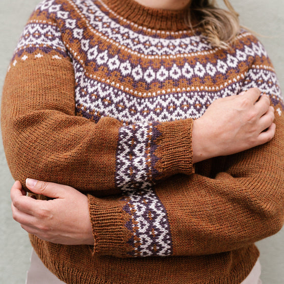 Thelma - Sweater
4
