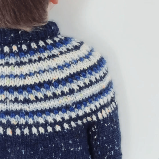 Blue Monday - Børnesweater
3